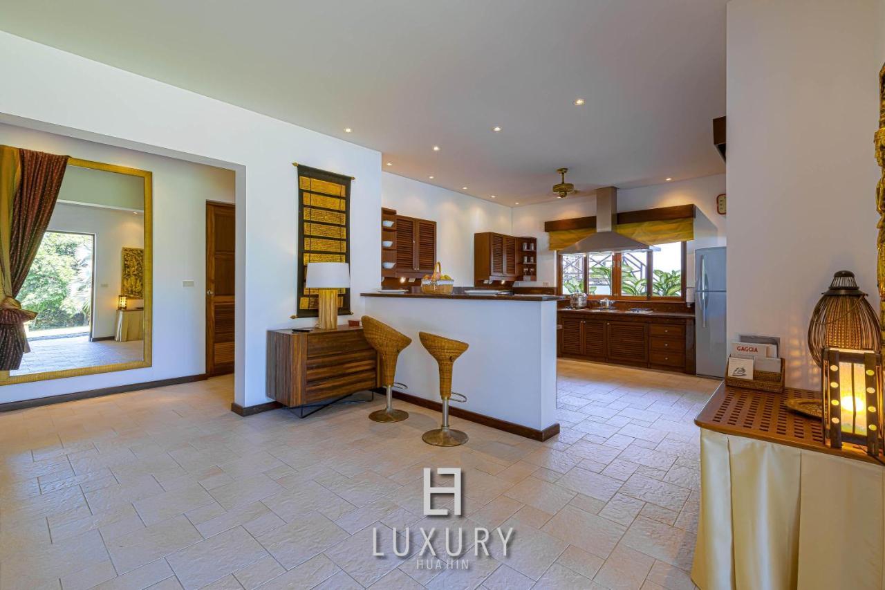 5 Bedroom Bali Style Mansion Wl2 HHQ Exterior foto